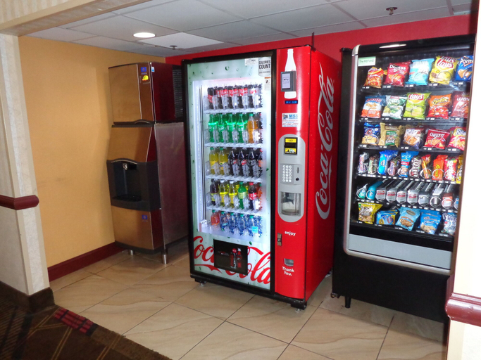Food & Drinks 4, Howard Johnson by Wyndham Suffern, Rockland