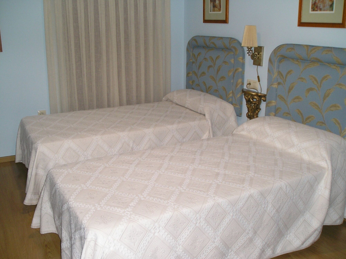 Bedroom 3, Hostal Ciudad Antigua, Albacete