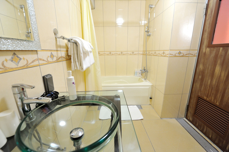 Bathroom 4, Royal Hotel, Yomitan