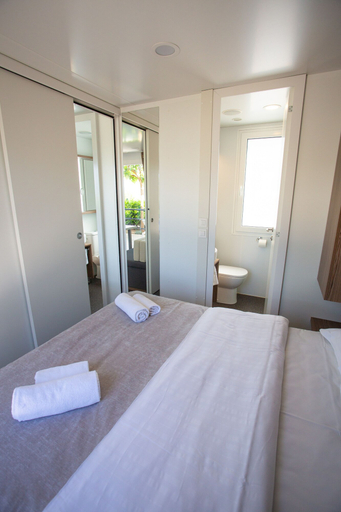 Bedroom 3, Poseidon Mobile Home Resort - Campsite, Makarska