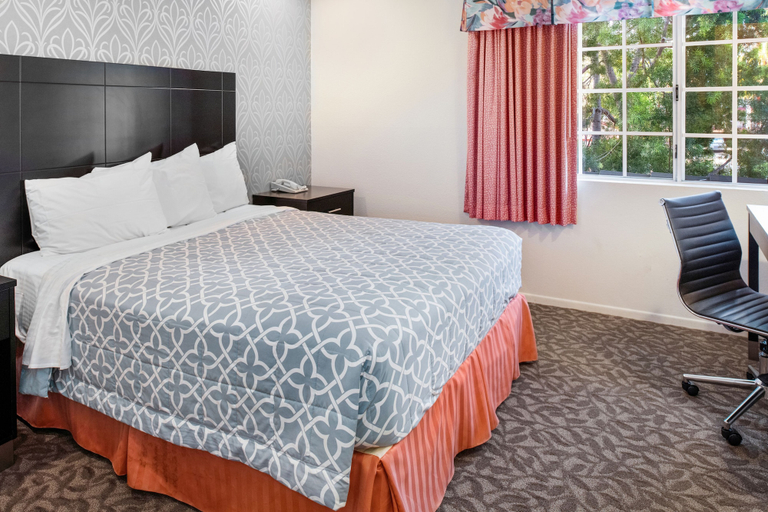 Bedroom 3, Glendale Hotel, Los Angeles