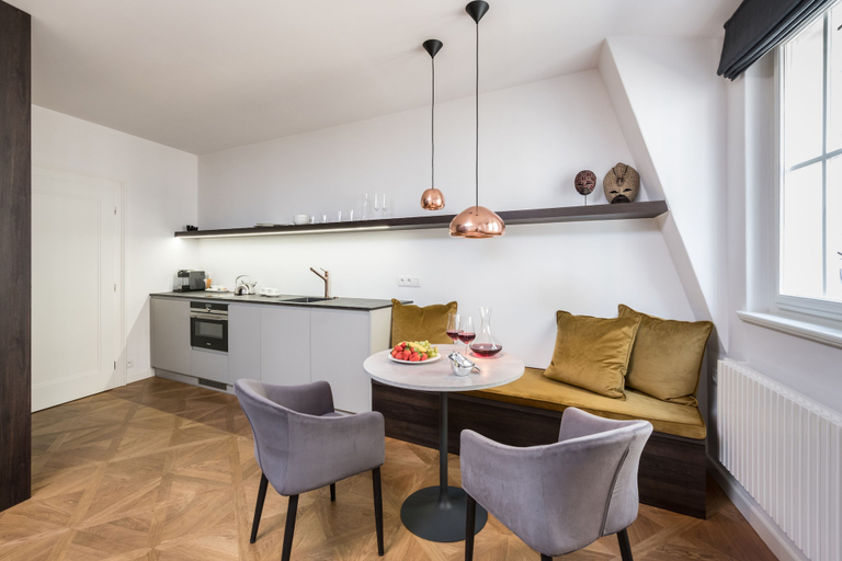 Others 4, Hidden gem in heart of Prague, Praha 1