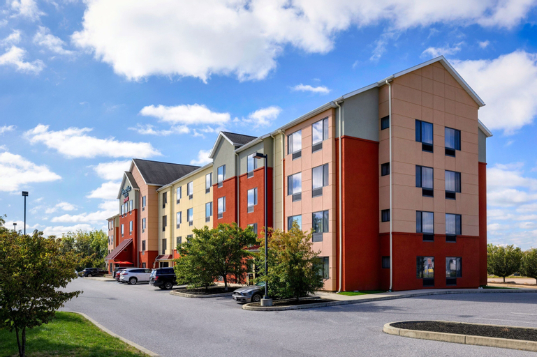 TownePlace Suites York, York