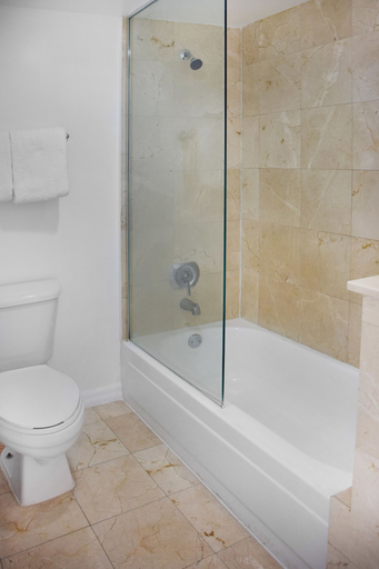 Bathroom 4, Beach Park Hotel, Miami-Dade