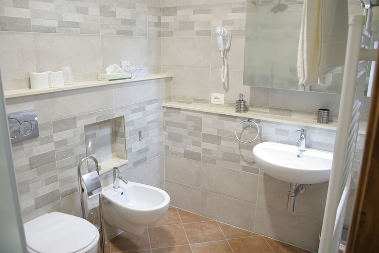 Bathroom 4, Agriturismo La Pietriccia, Siena