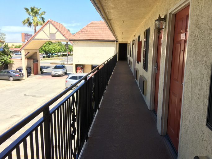Others 5, Executive Suites Inn, Orange