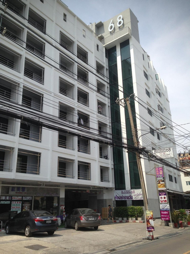 Exterior & Views 23