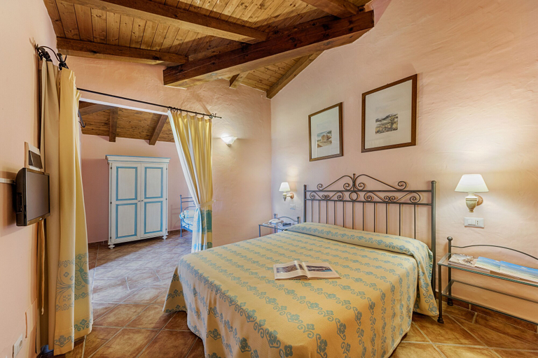 Bedroom 3, Colonna Country Club, Olbia-Tempio