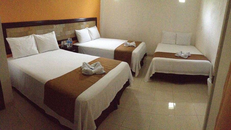 Bedroom 5, John David, Palenque
