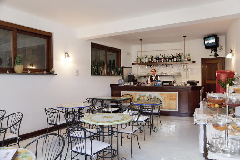 Food & Drinks 5, A Pinnata, Messina