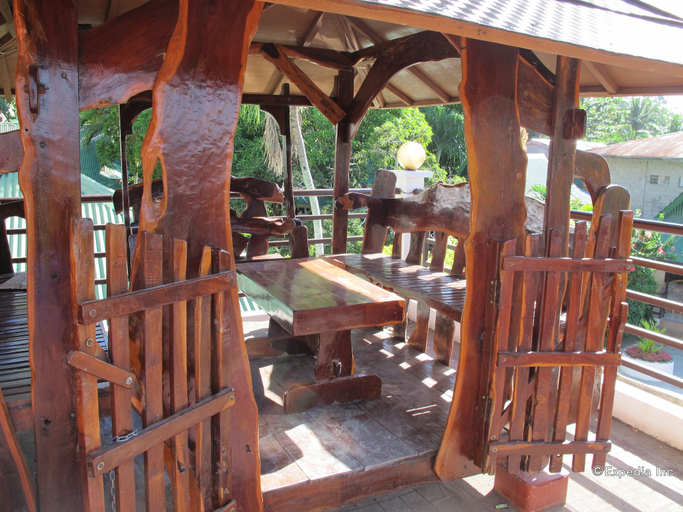 Food & Drinks 5, Seashore Beach Resort, Puerto Galera
