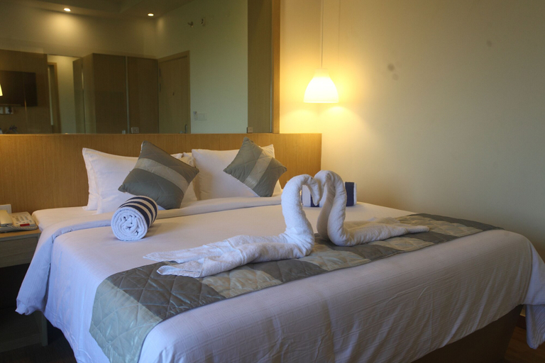 Bedroom 3, Ginger Kochi MG Road, Ernakulam