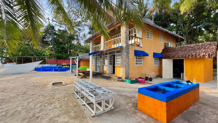 Exterior & Views 2, Coco Grove Beach Resort, San Juan