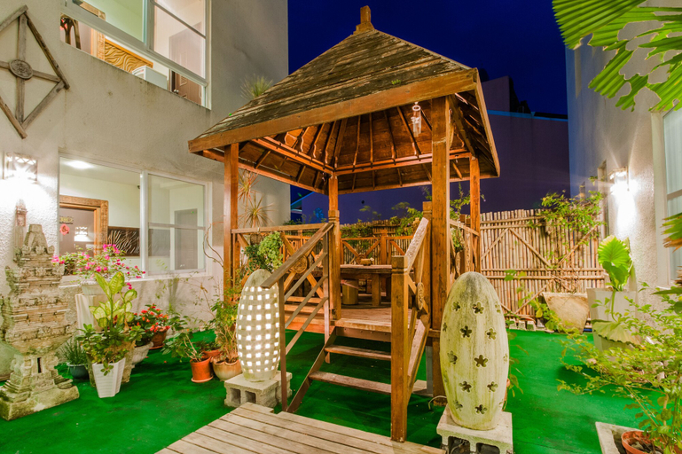 Exterior & Views 2, Seasons Bali Fashion Inn, Pingtung