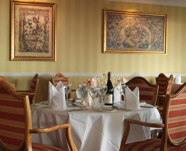 Food & Drinks 5, Fernhill Hotel, Dumfries and Galloway
