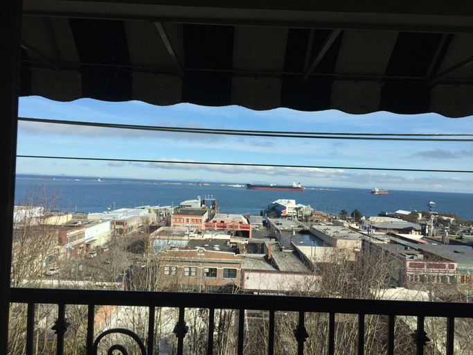 Others 5, Port Angeles Inn, Clallam