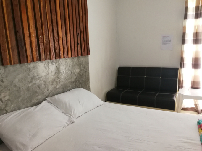 Bedroom 2, Charoensook Resort, Ban Phu