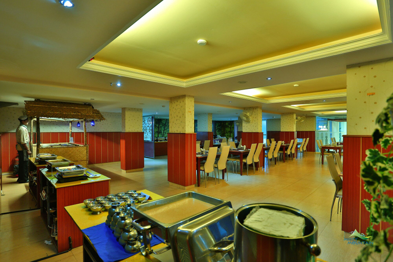 Food & Drinks 4, Misty Mountain Resort, Idukki