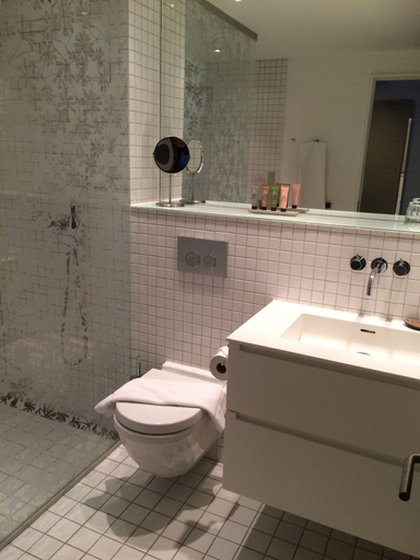 Bathroom 3, Frederik VI's Hotel, Odense