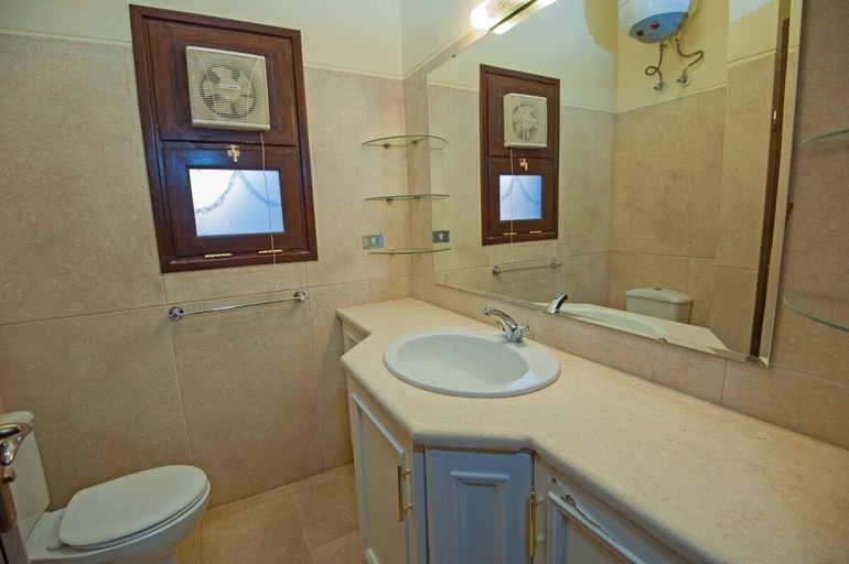 Bathroom, Lagoon Villa in El Gouna, Al-Ghurdaqah 2