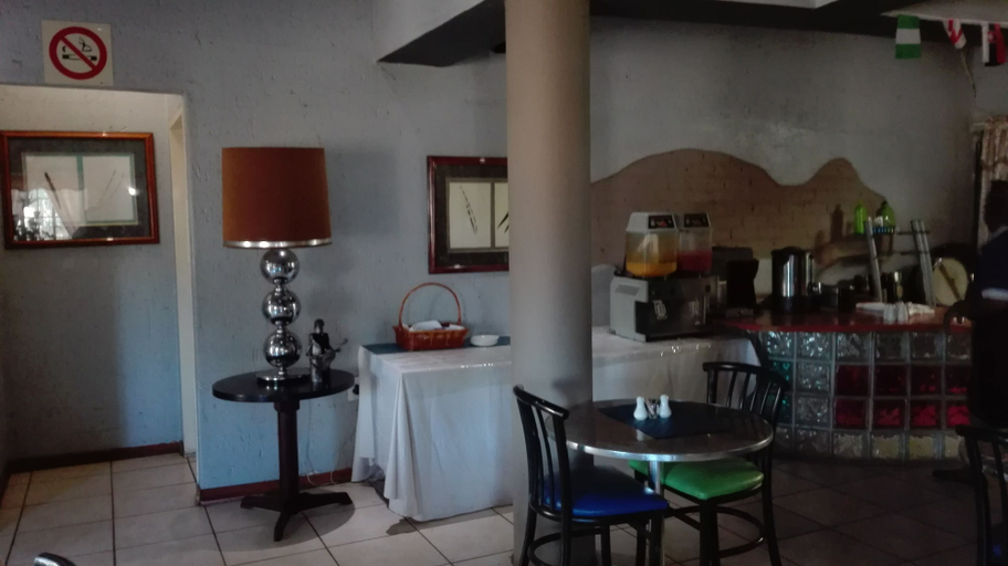 Food & Drinks 4, Villa Via - Midrand, City of Johannesburg