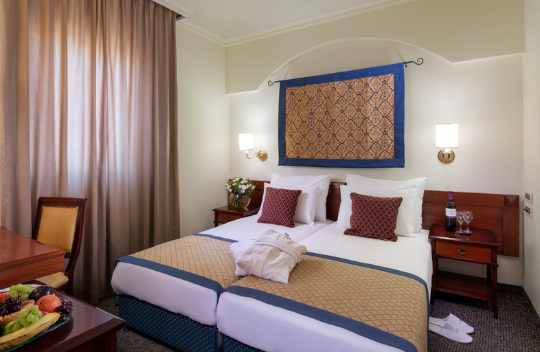 Bedroom 4, Prima Palace Hotel