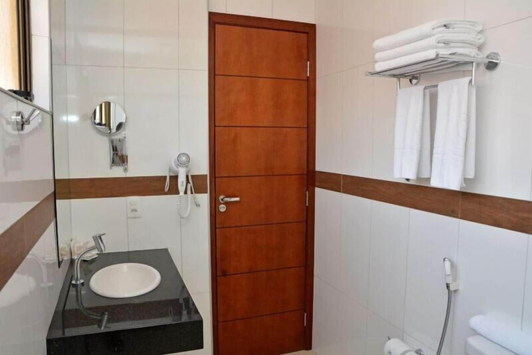 Bathroom 4, Lis Hotel, Teresina