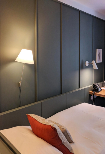 Bedroom 2, The Goodenough Hotel London, London