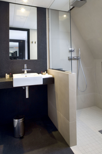 Bathroom 4, Hotel Marceau Champs Elysees, Paris