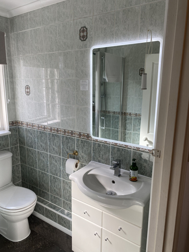 Bathroom 4, Cambridge Bed and Breakfast, Cambridgeshire