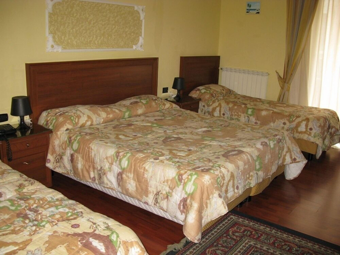 Bedroom 4, Hotel Iris, Napoli