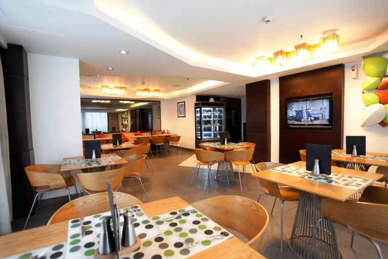Food & Drinks 4, Platinum Residence, Dhaka