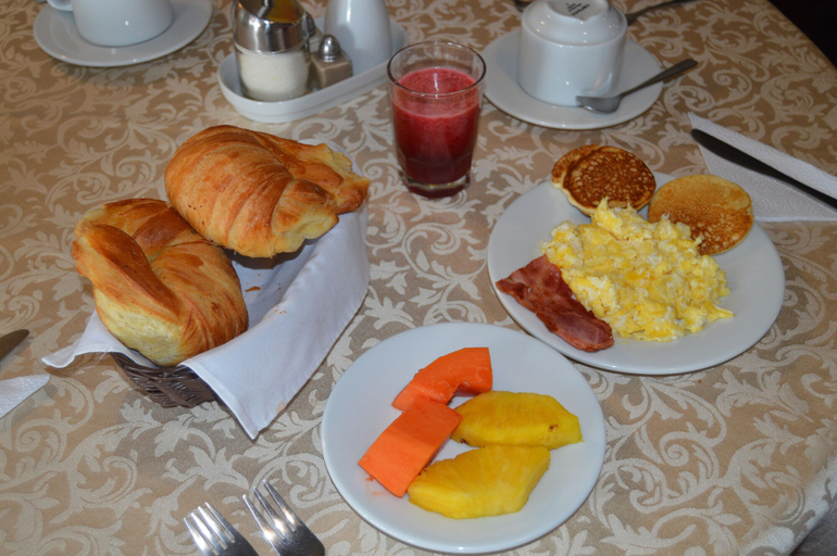 Food & Drinks, Suites Metropoli, Quito