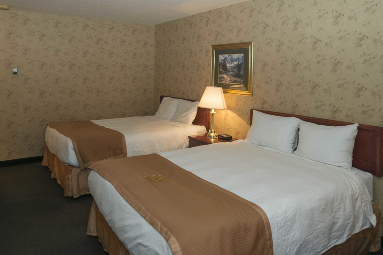 Bedroom 3, Lakeview Inns & Suites Fort Saskatchewan, Division No. 11
