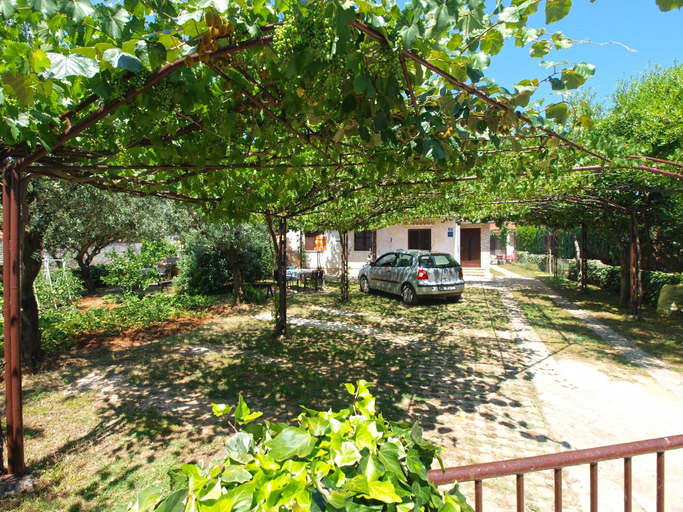 Others 5, Apartment 940, Medulin