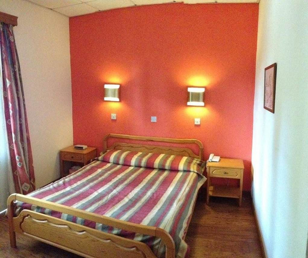 Bedroom 3, New Helvetia Hotel
