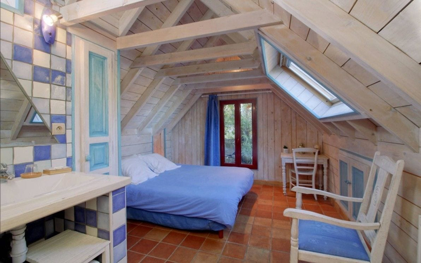 Bedroom 2, Les Gerbes, Hautes-Pyrénées