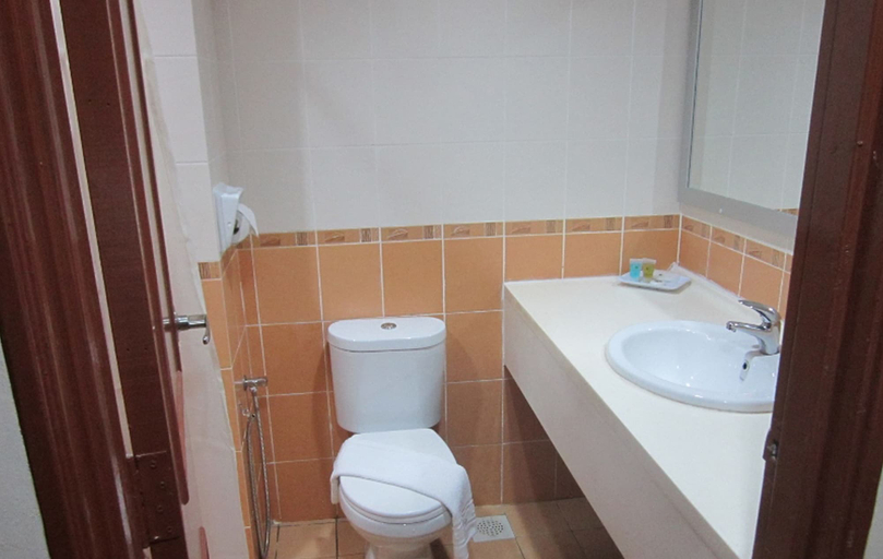Bathroom 5, Grand Puteri Hotel, Kuala Terengganu