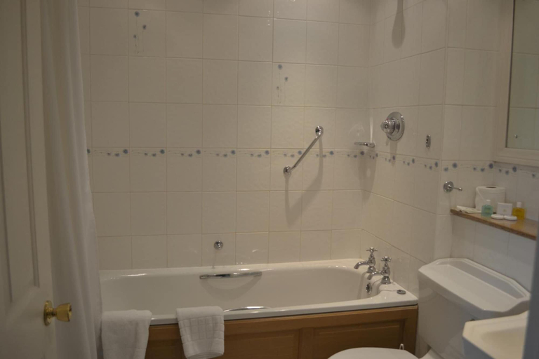 Bathroom 4, Fernhill Hotel, Dumfries and Galloway