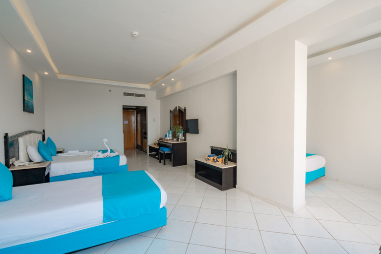 Bedroom 3, King Tut Aqua Park Beach Resort, Al-Ghurdaqah