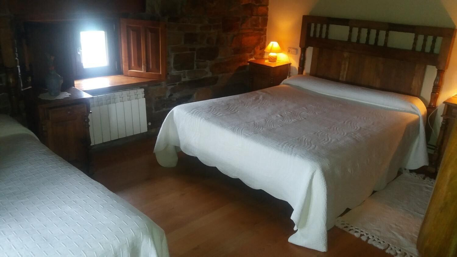 Bedroom 2, Casa Rural O Ventorrillo, Lugo