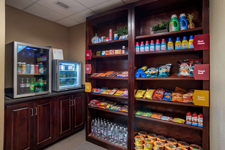 Food & Drinks 5, Comfort Suites Mobile, Mobile