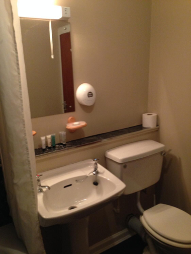Bathroom 3, The White Swan Hotel, Scottish Borders