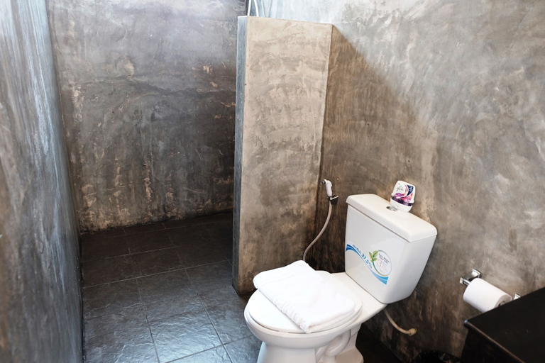 Bathroom 3, Riad Resort, Aranyaprathet