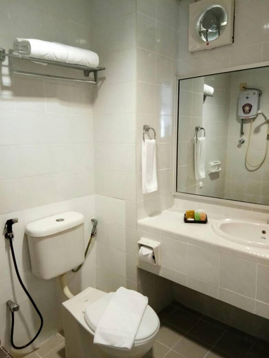 Bathroom 4, Hotel Seri Malaysia Kuantan, Kuantan