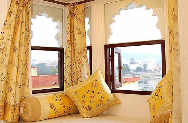 Bedroom 3, Sargam Sadan, Udaipur