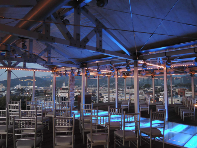 Food & Drinks 4, Hotel King, Izumi