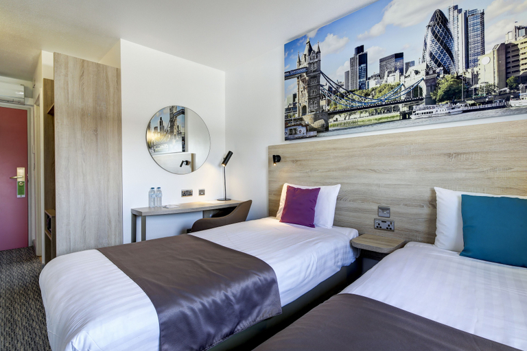 Bedroom 2, Ibis Styles London Excel Hotel, London