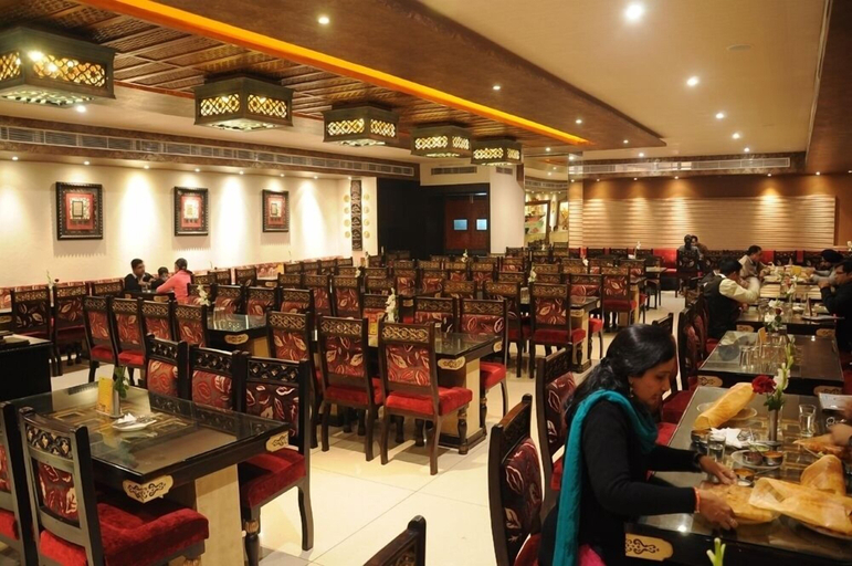 Food & Drinks 5, Maharaja Regency, Ludhiana
