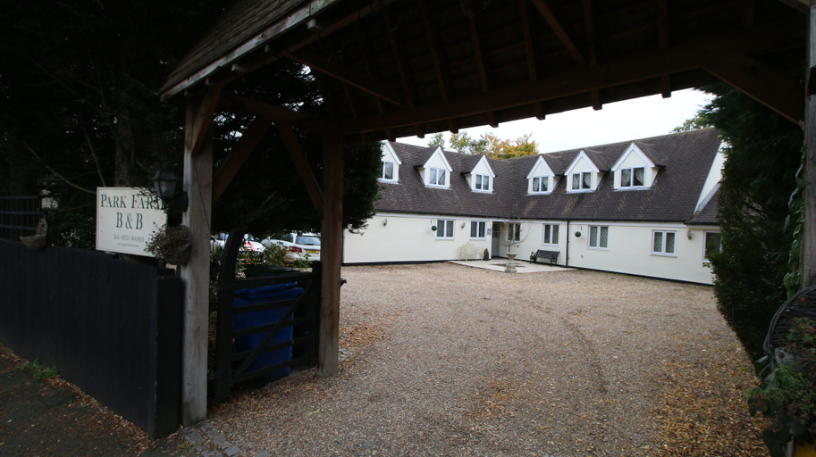 Exterior & Views 2, Park Farm Bed and Breakfast, Windsor and Maidenhead